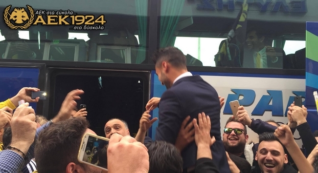 Κάηκε το νησί για την ΑΕΚάρα! (vids+pics)