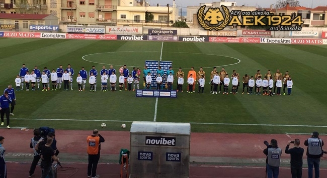 Η είσοδος και η τιμή στον αδικοχαμένο οπαδό (pics + vids)