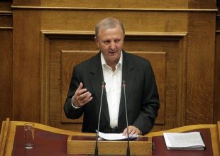 Κυβίστηση σε χρόνο ρεκόρ! Ο Σάκης Παπαδόπουλος απείλησε με παραίτηση για τον ΦΠΑ και το πήρε πίσω