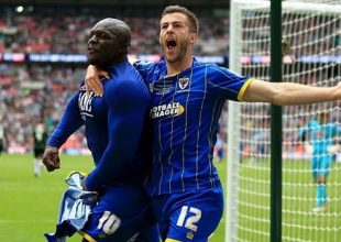 Άνοδο στην League One για την ομάδα των φιλάθλων