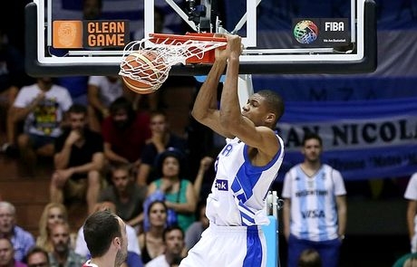 Ανοιχτή πρόσκληση των αδερφών Αντετοκούνμπο στον Νίκο Γκάλη!
