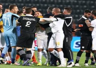 Ένταση και κόκκινες στην Τούμπα (vid)