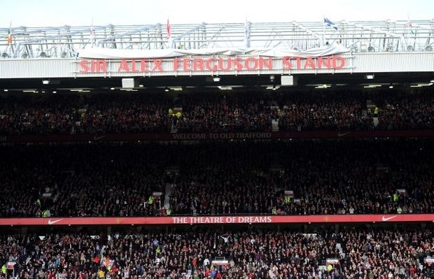 Άμεση εκκένωση σε δύο εξέδρες του «Old Trafford»
