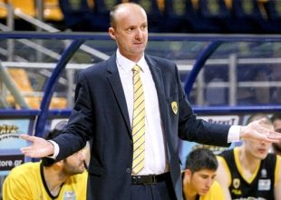 Ζντοβτς: «Το παιχνίδι χάθηκε στην άμυνα»