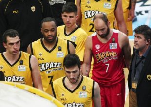 Στο φύλλο αγώνα τα υβριστικά για Σπανούλη και οι κροτίδες
