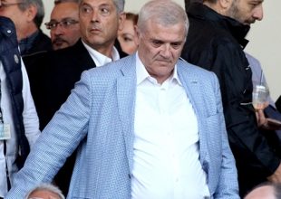 Μελισσανίδης: «Θεία δίκη να σου δίνει το κύπελλο ο Γκιρτζίκης»