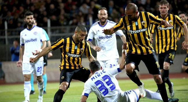 Τρεις παίκτες για δύο θέσεις