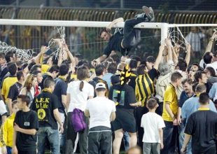 Η τελευταία… παράσταση στο Ναό (vids + pics)