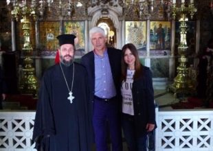 Η επίσκεψη του Μανωλά στην Τήνο (pics)