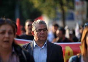 Κουτσούμπας: Εργατιά – αγροτιά, μια φωνή, μια γροθιά