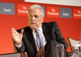 Αβραμόπουλος για Brexit: Να δημιουργήσουμε τις ΗΠΑ της Ευρώπης