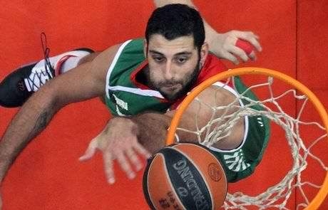 VIDEO: H αποθέωση του Μπουρούση από τους οπαδούς της Μπασκόνια