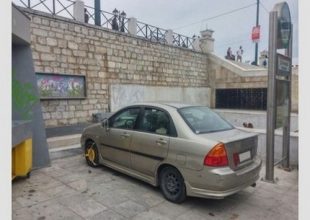 Το παρκάρισμα της χρονιάς έγινε στο Σύνταγμα