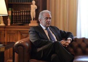 Εκλογή του Προέδρου της Δημοκρατίας από τον λαό προτείνει ο Αβραμόπουλος