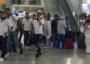 Στο αεροδρόμιο για την ΑΕΚ (pics + vids)