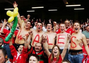 Οπαδοί της Ουαλίας… μπέρδεψαν πόλεις, χώρες, γήπεδα