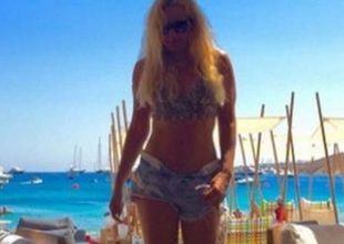 Ουάου! H Γωγώ Μαστροκώστα με καυτό σορτσάκι και δίχως φίλτρα!