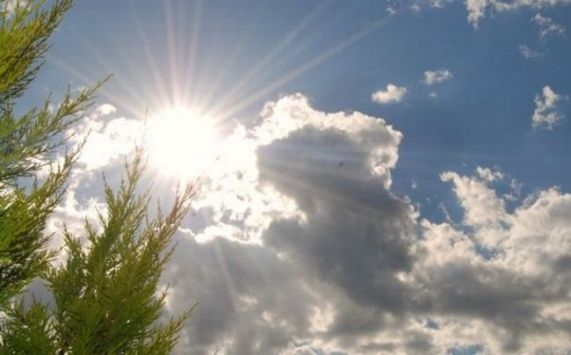 Σαββατοκύριακο με καύσωνα: Χτυπάει 40αρια η θερμοκρασία