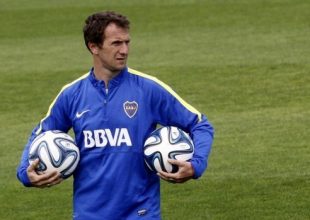 Υπέγραψε στην Αλ-Βασλ ο Αρουαμπαρένα