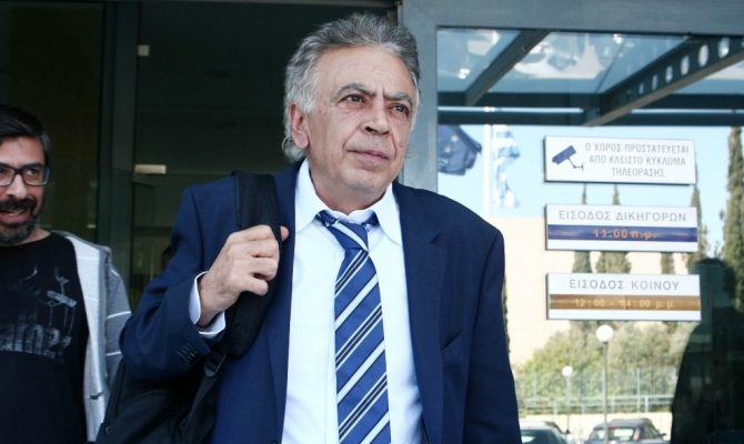 Κουτσοκούμνης: «Παραμένει στην ΚΕΔ ο Σωμαρακάκης;»