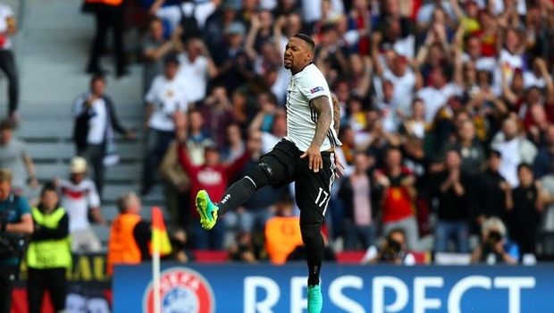 Η γκολάρα του Μπόατενγκ (vid)