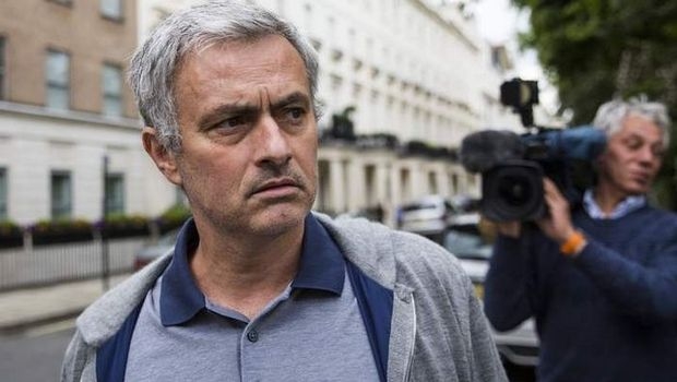 Ο Μουρίνιο “έκοψε” τον Γκιγκς και είχε λόγο που το έκανε