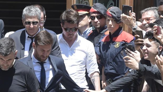 Ποινή φυλάκισης 21 μηνών στον Μέσι και τον πατέρα του