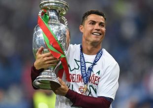 Ρονάλντο: «Περίμενα από το 2004»