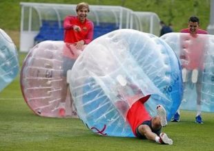 H πρωτότυπη και ξεκαρδιστική προπόνηση της Μπαρτσελόνα