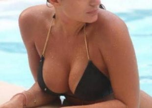 Απίστευτο σκύψιμο από Ελληνίδα τραγουδίστρια!