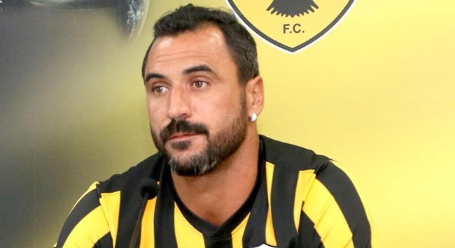 Ξεκίνησε να βλέπει σπίτια ο Αλμέιδα