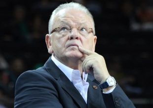 Αποσύρεται από τους πάγκους ο Ντούσαν Ίβκοβιτς