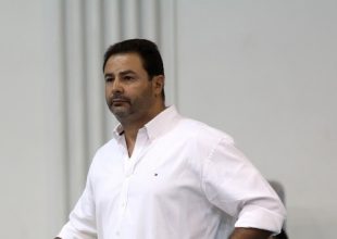 Επιστρέφει στην ΑΕΚ ο Κλαρούδας