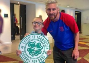 Ο μικρός Jay φωτογραφήθηκε με τον Μέσι