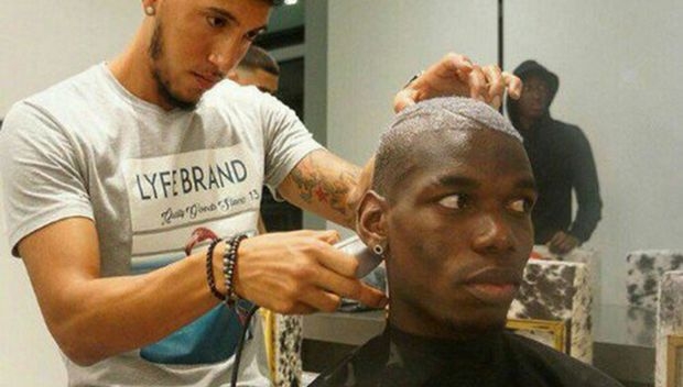 Ο κουρέας του Πογκμπά αποκάλυψε τη μεταγραφή του!