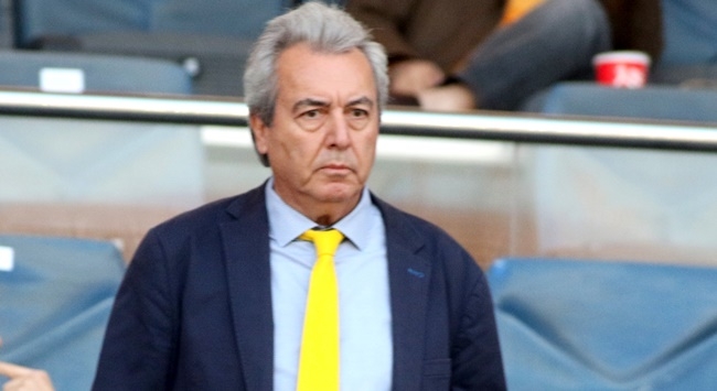 «Η ΑΕΚ θέλει ένα καθαρό πρωτάθλημα»