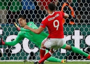 Μας… έστειλες Ρόμπσον-Κάνου!