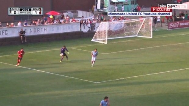 Απίθανο αυτογκόλ