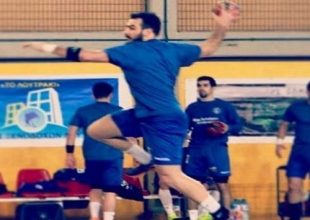 Υπέγραψε και ο Αλικάκος