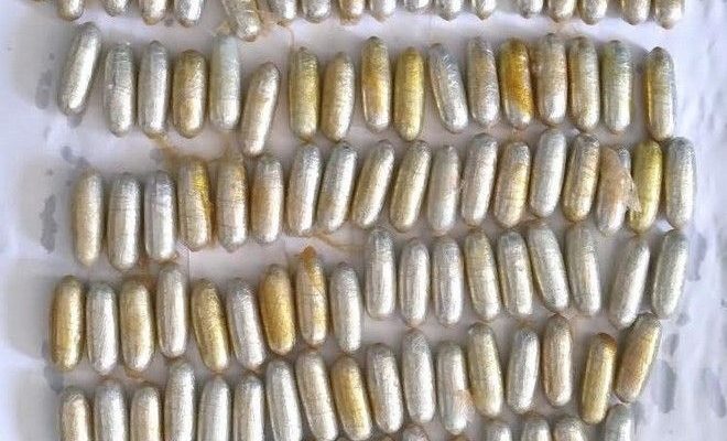 Κατάπιε ένα κιλό συσκευασμένη κοκαΐνη σε ‘αυγά’ και ήρθε στην Ελλάδα