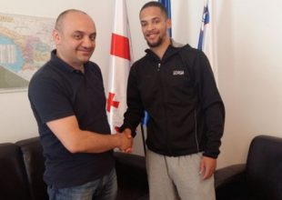 Κοινοτικός με… τη βούλα ο Ντίξον (pics)
