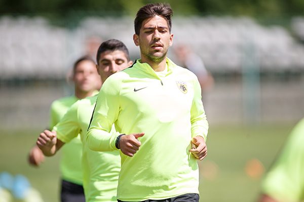 «Φορτσάρει» ο Μπακασέτας «Φορτσάρει» ο Μπακασέτας