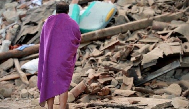 H Ιταλία μετρά τις πληγές της. Στους 250 οι νεκροί, άγνωστος ο αριθμός των αγνοουμένων