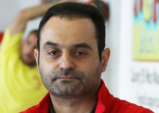 Δουλειά στο να αποκτήσει στοιχεία του προπονητή της