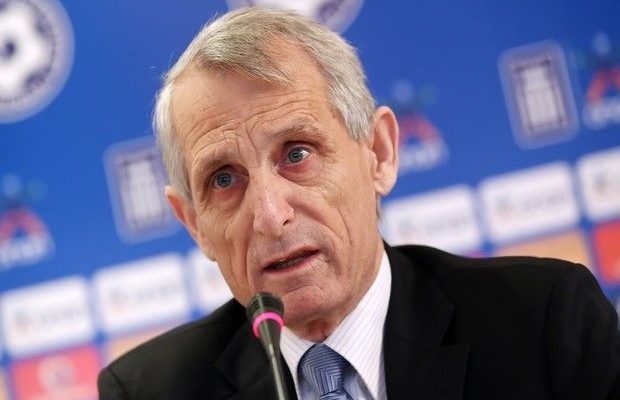 Ερχεται ο Κουτσοκούμνης για αλλαγές ή διοικούσα στην ΕΠΟ! Ερχεται ο Κουτσοκούμνης για αλλαγές ή διοικούσα στην ΕΠΟ!