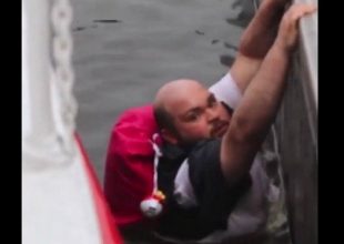 Έπαιζε Pokemon Go και έπεσε στο λιμάνι! (vid)