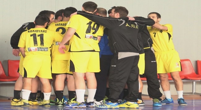 Κρατάει χαμηλά την μπάλα…