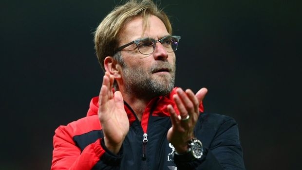 Ο Κλοπ αρνήθηκε να απαντήσει σε Έλληνα δημοσιογράφο! Ο Κλοπ αρνήθηκε να απαντήσει σε Έλληνα δημοσιογράφο!