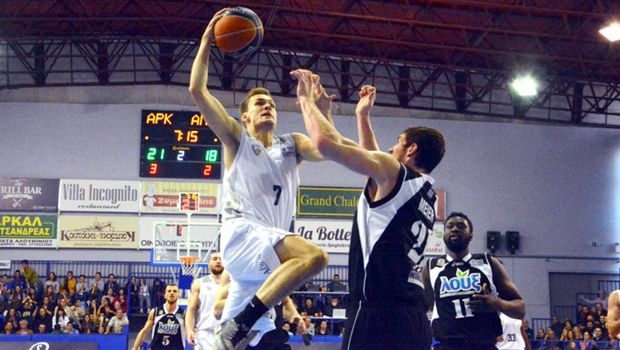 Συμφώνησε με Κόροιβο ο Βαν Όστρουμ Συμφώνησε με Κόροιβο ο Βαν Όστρουμ