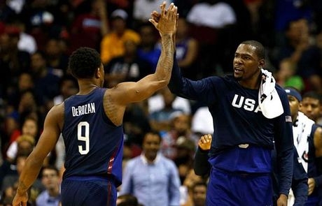 Εκτός Ολυμπιακού χωριού η ομάδα μπάσκετ των Η.Π.Α.